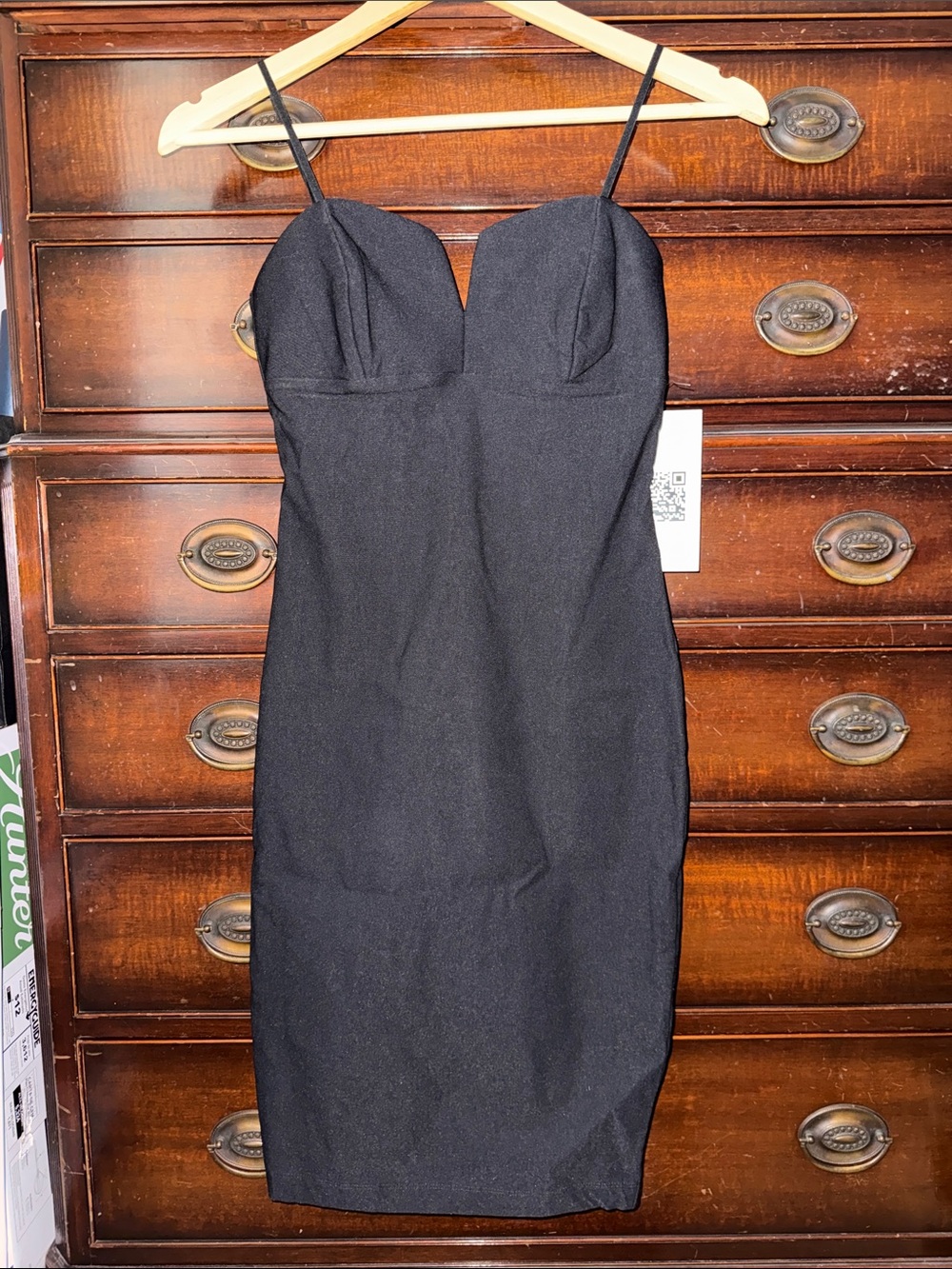 NWT EMERALD SUNDAY S SMALL Spaghetti-Strap FITTED BLACK Dress, sits below knee